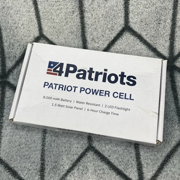 4Patriots Water Resistant Patriot Power Cell Bank Portable Charger Solar Panel V - Picture 3 of 5